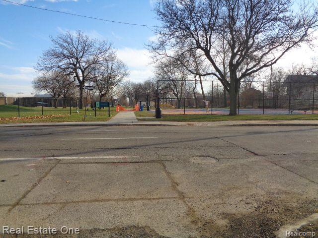 2401 Baldwin Street Detroit City MI 48214