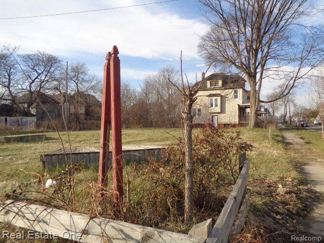2401 Baldwin Street Detroit City MI 48214