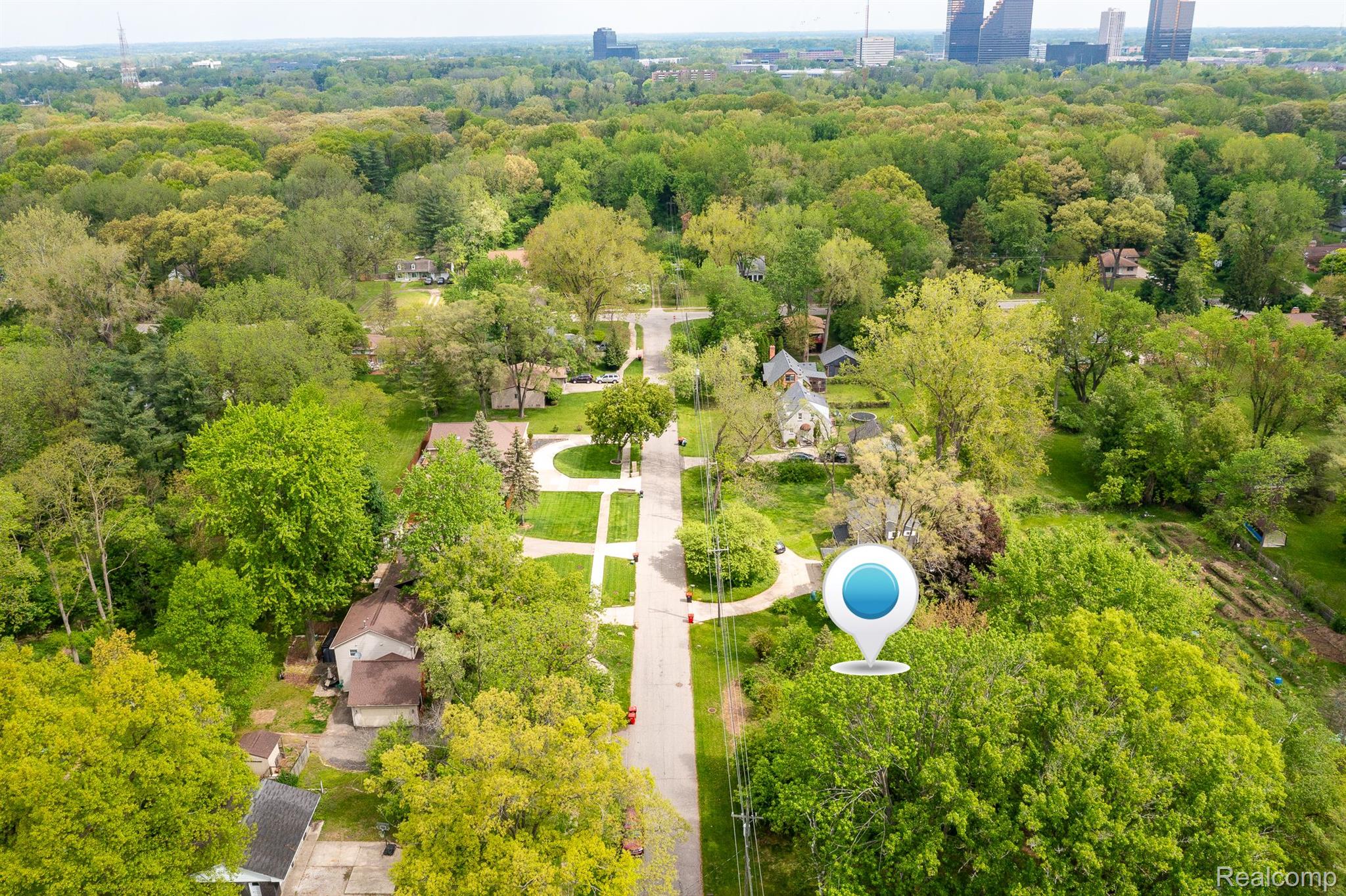 Ville Russell Street Southfield City MI 48075
