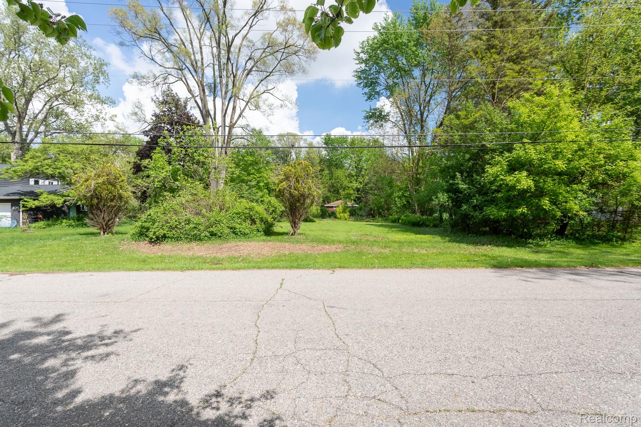Ville Russell Street Southfield City MI 48075