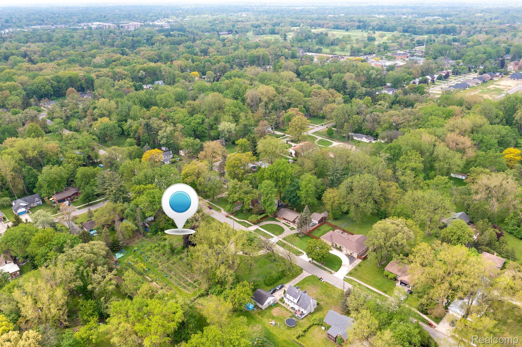 Ville Russell Street Southfield City MI 48075