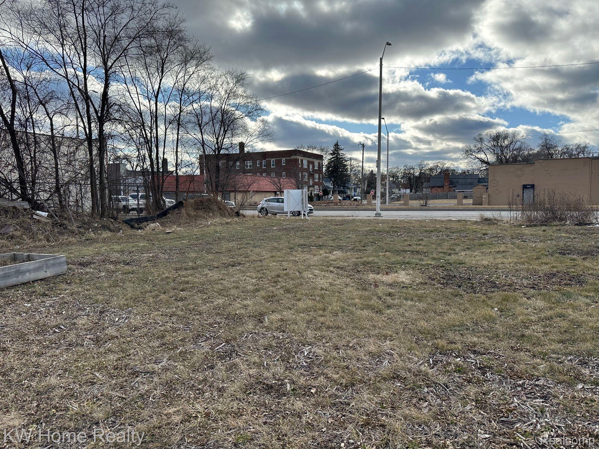 15738 Livernois Avenue Detroit City MI 48238