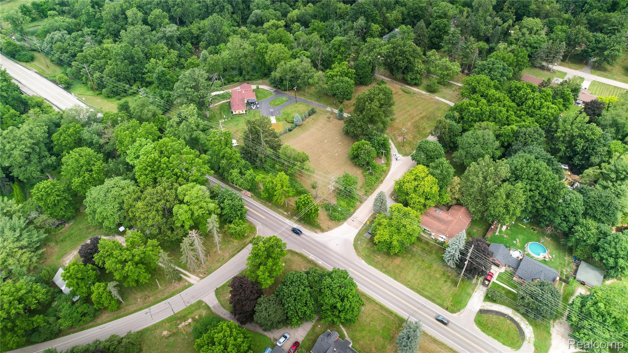 00 W 9 Mile Road Southfield City MI 48033
