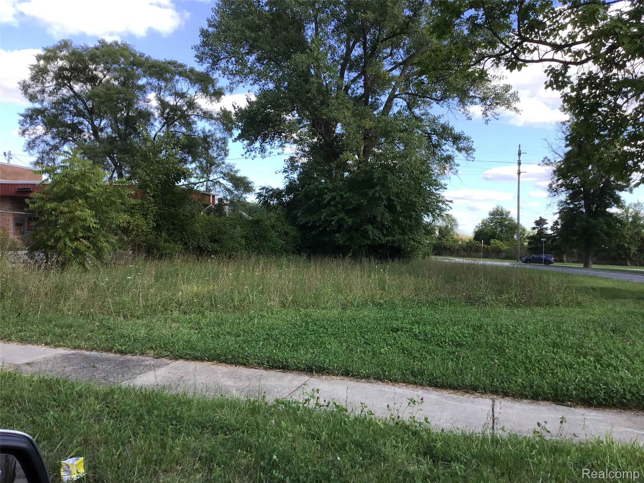 1620 King Street Saginaw City MI 48602
