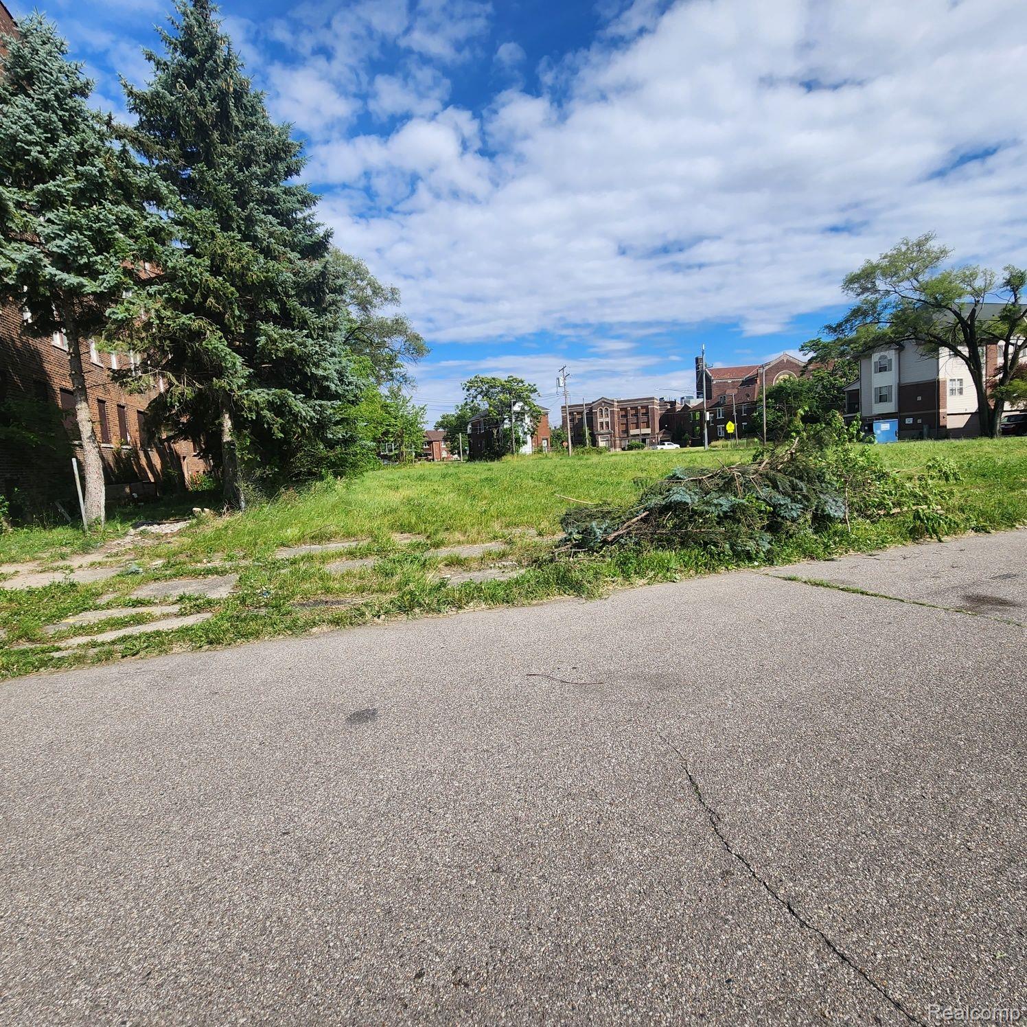 8710 Heritage Detroit City MI 48204