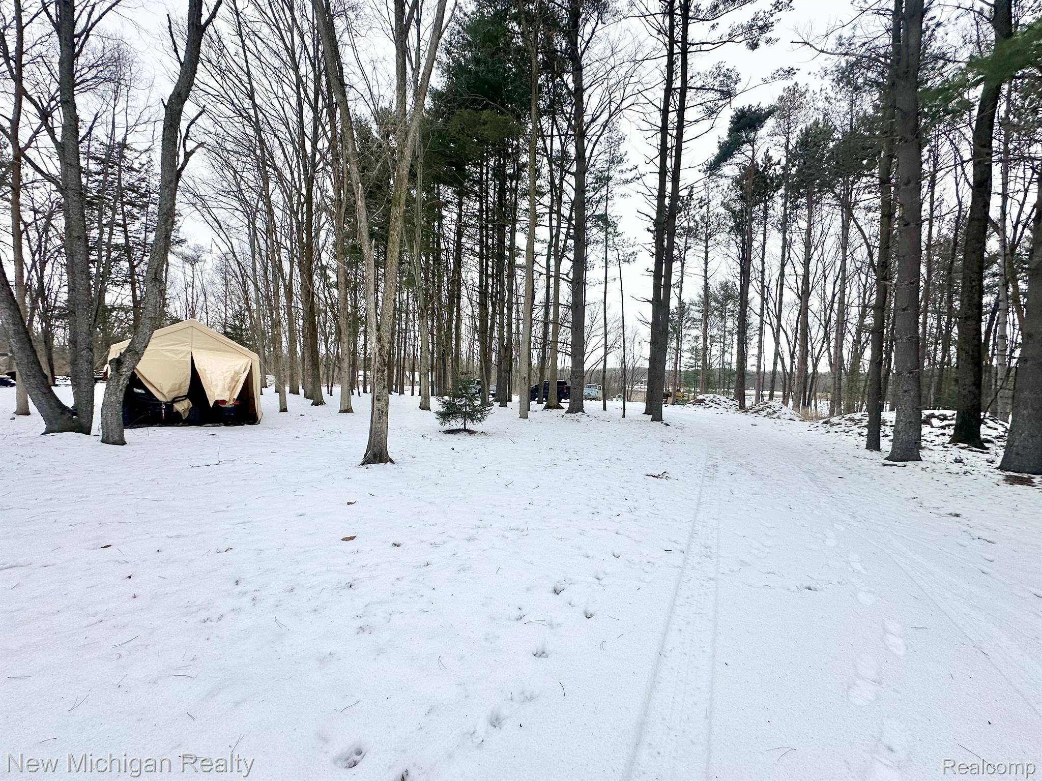 11461 White Lake Road Tyrone Township MI 48430