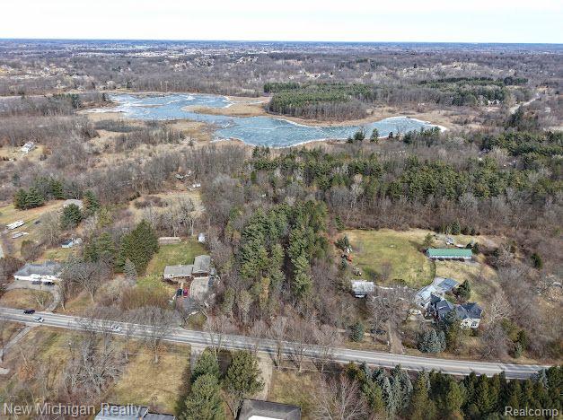 11461 White Lake Road Tyrone Township MI 48430