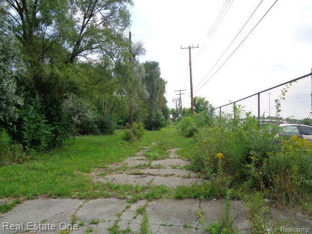 2881 17th Street Detroit City MI 48216