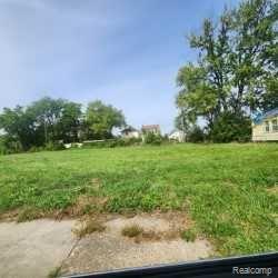 26165 W Outer Drive Detroit City MI 48217