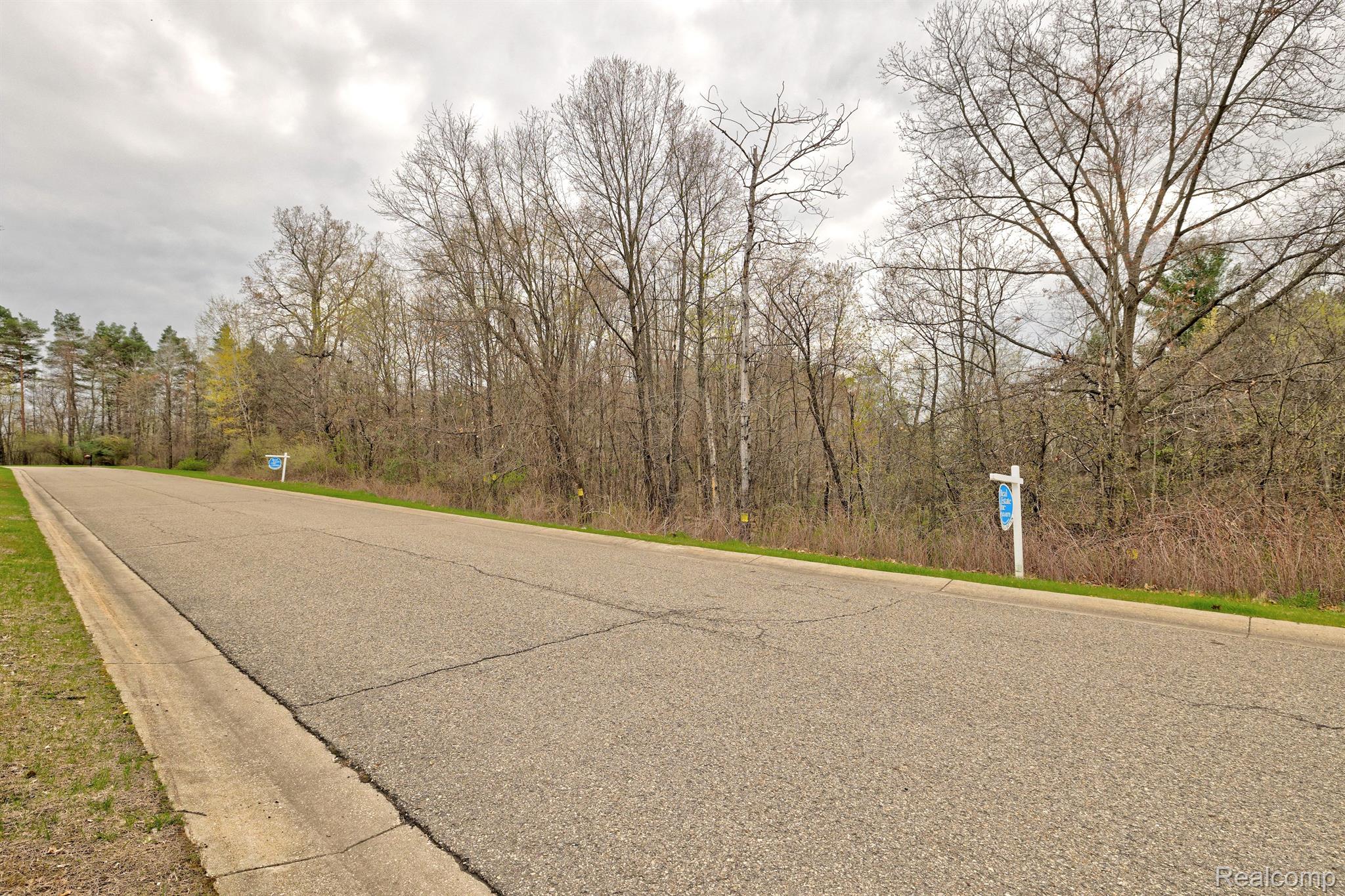 503 Bluebird Trail Groveland Township MI 48462