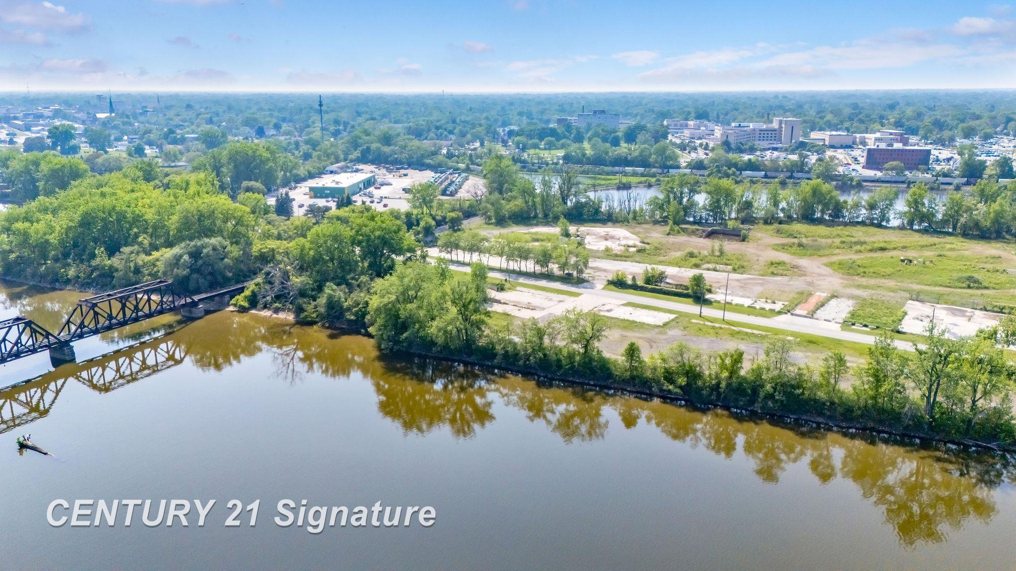 1445 N Niagara Street Saginaw City MI 48602