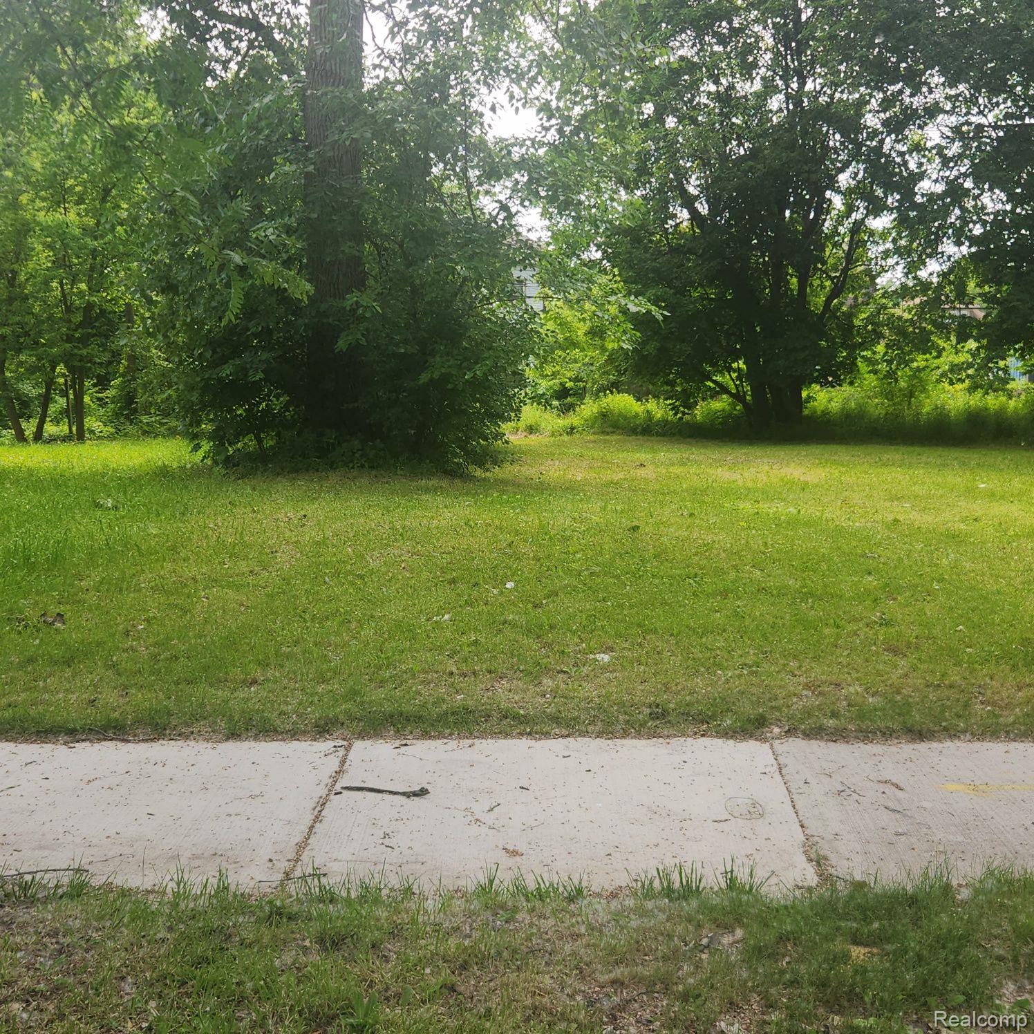 877 Manistique Street Detroit City MI 48215