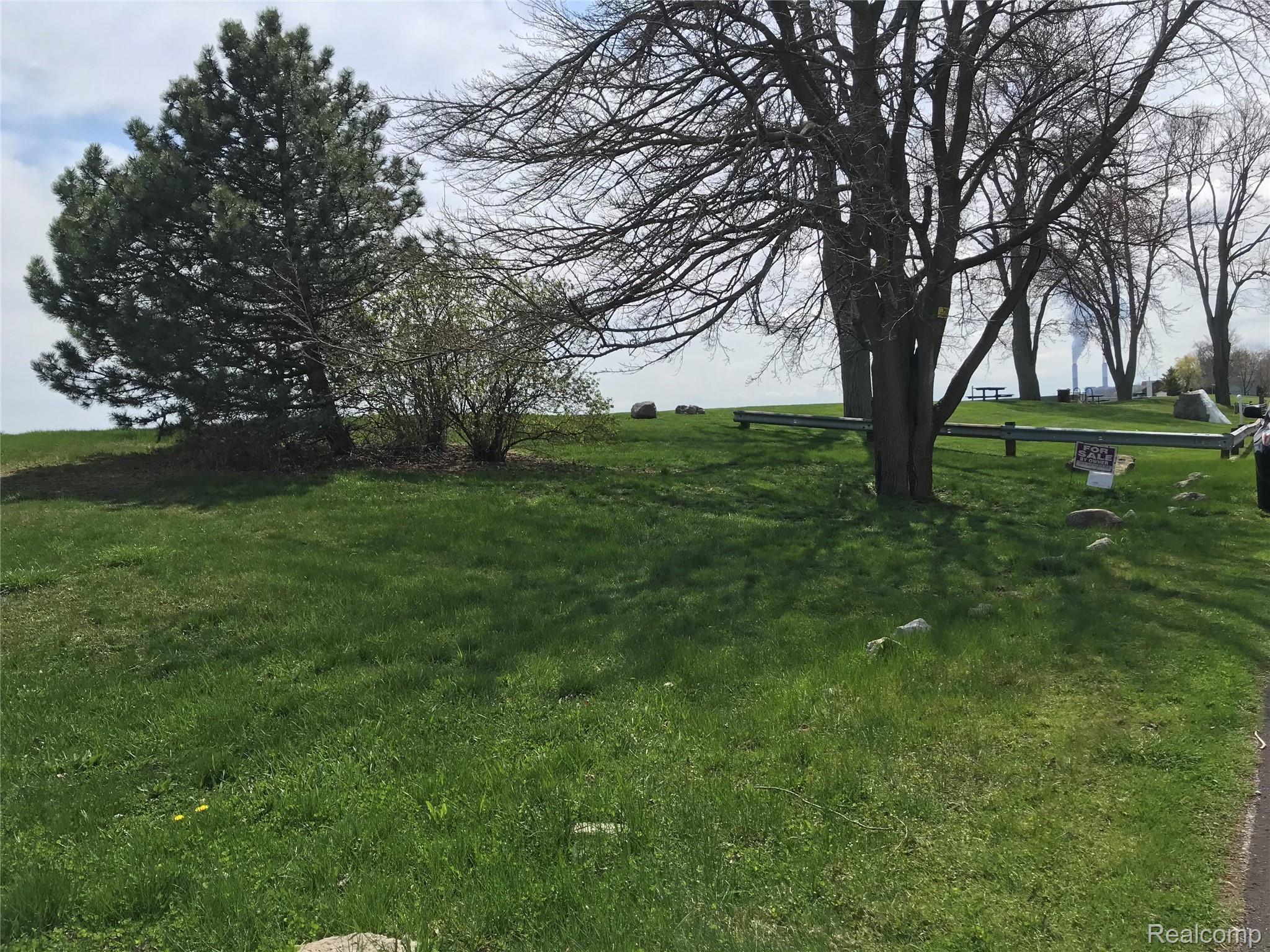 00 Edgewater Frenchtown Township MI 48162