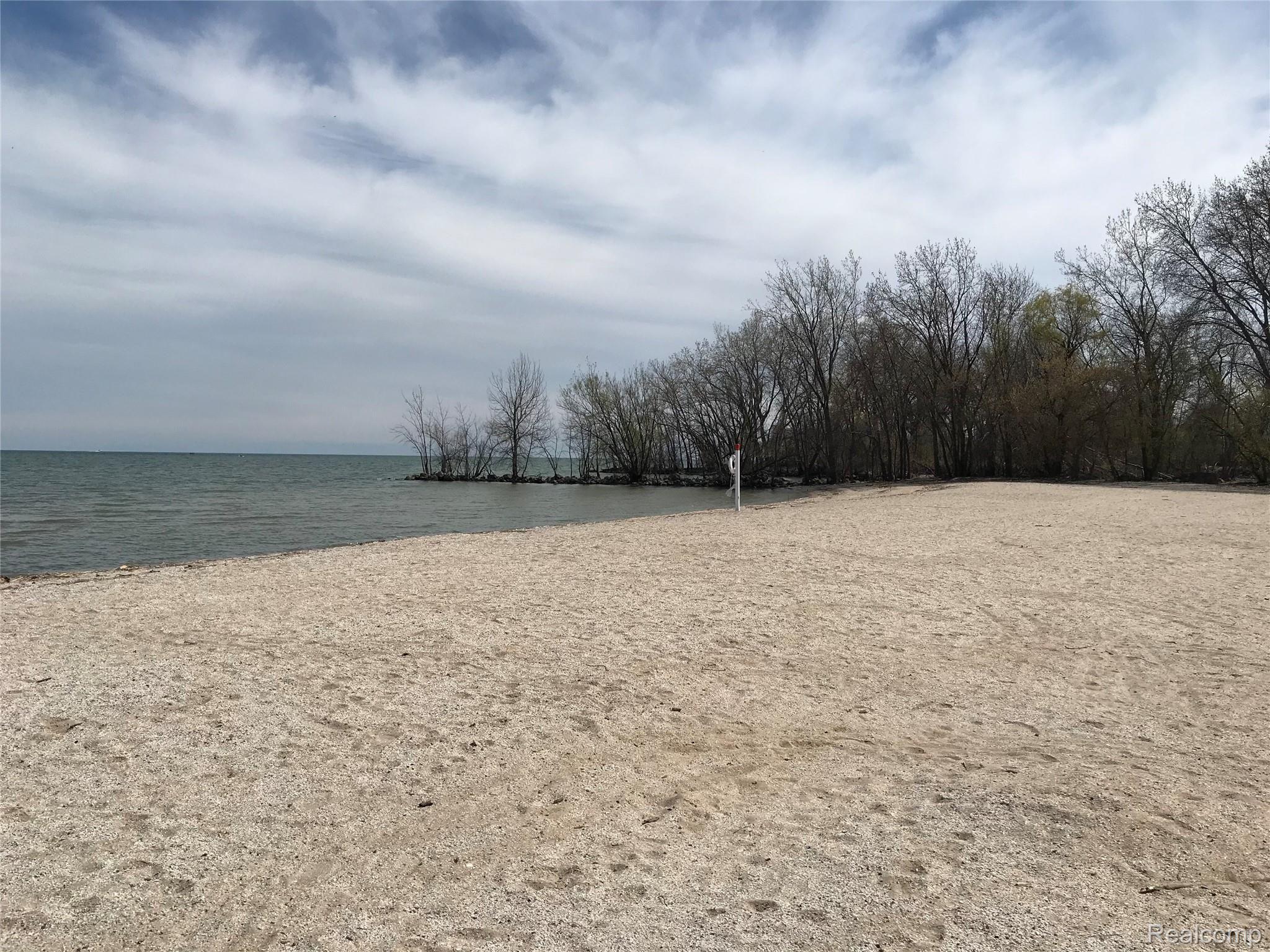 00 Edgewater Frenchtown Township MI 48162