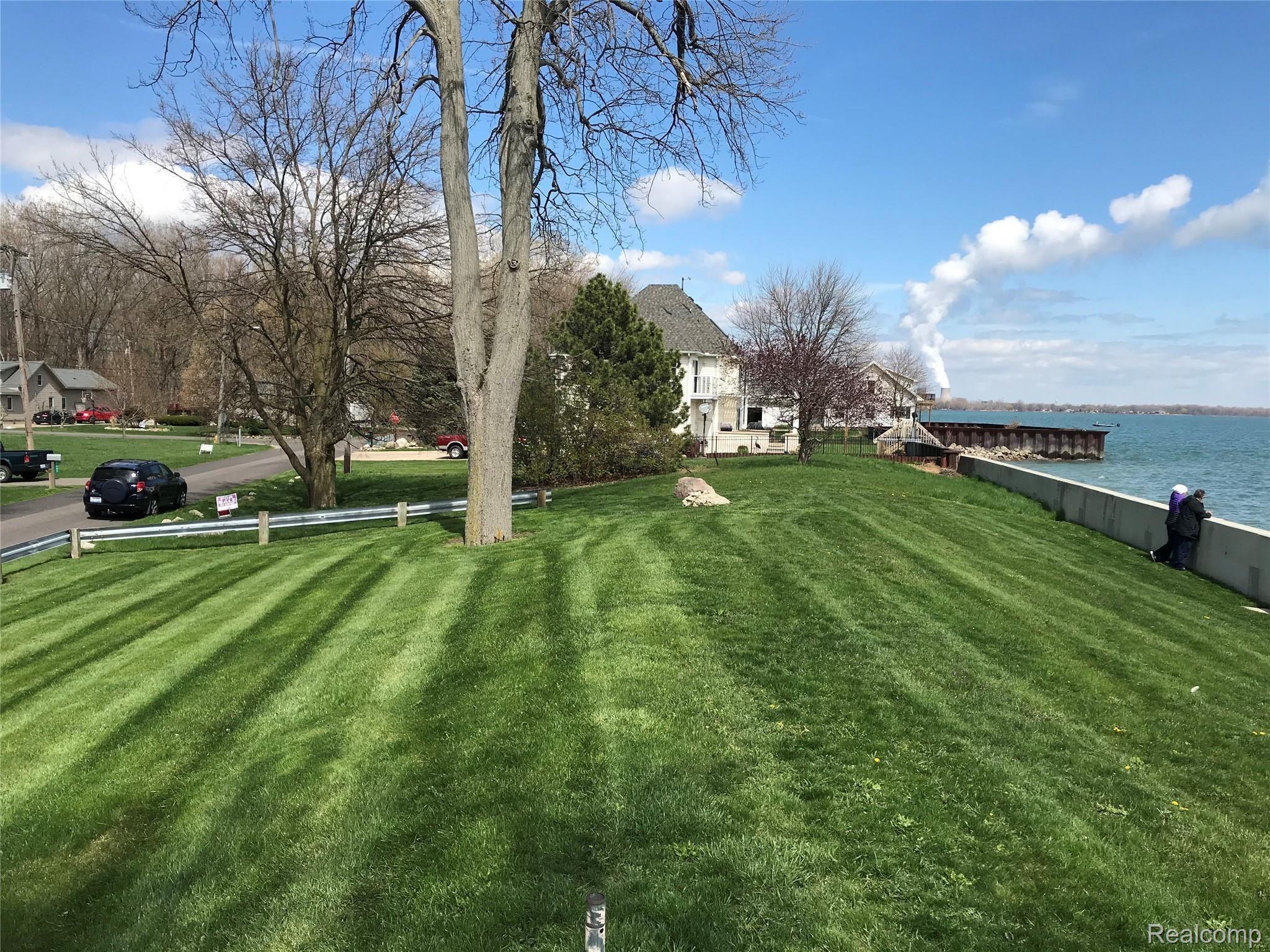 00 Edgewater Frenchtown Township MI 48162