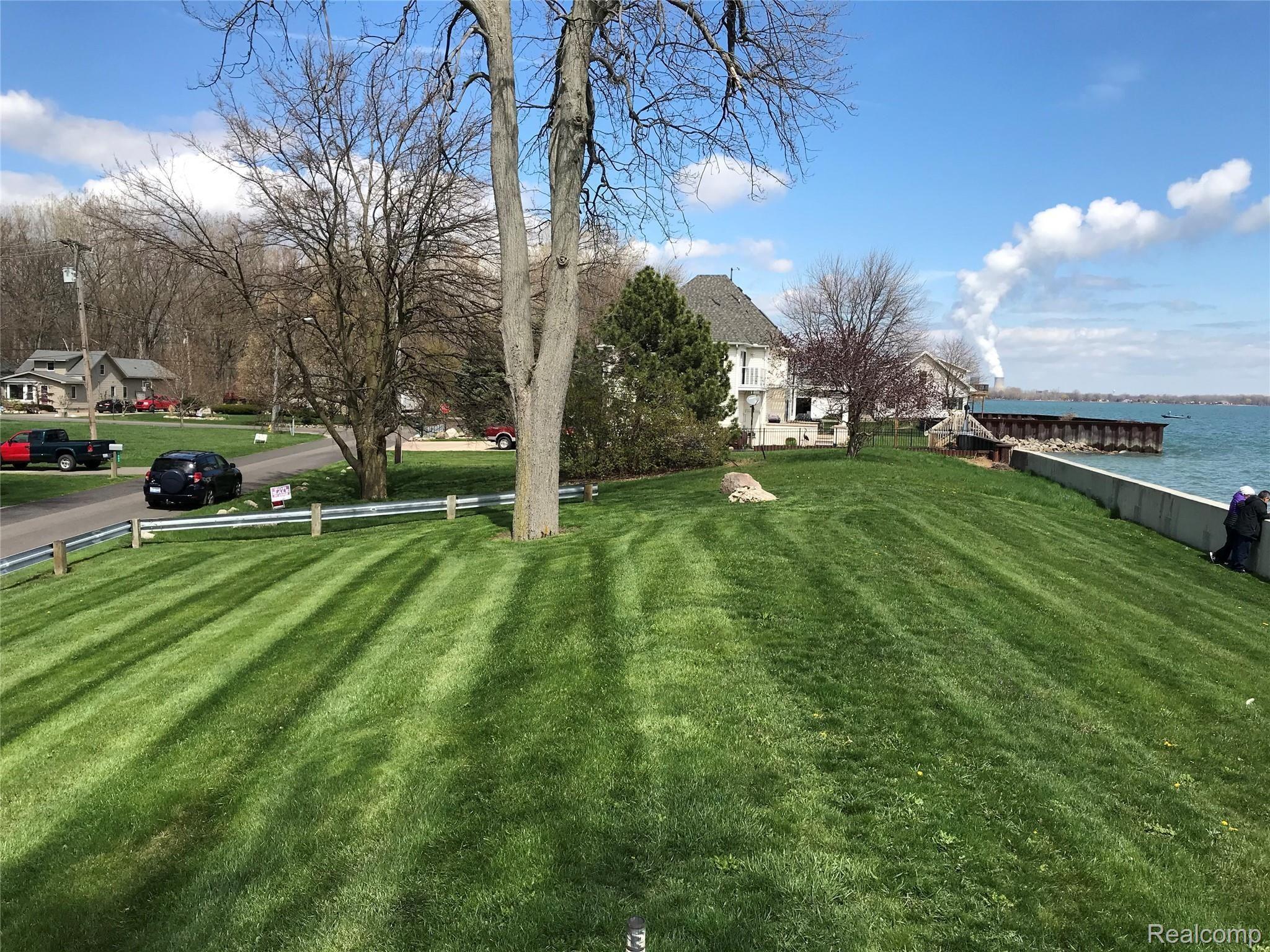 00 Edgewater Frenchtown Township MI 48162