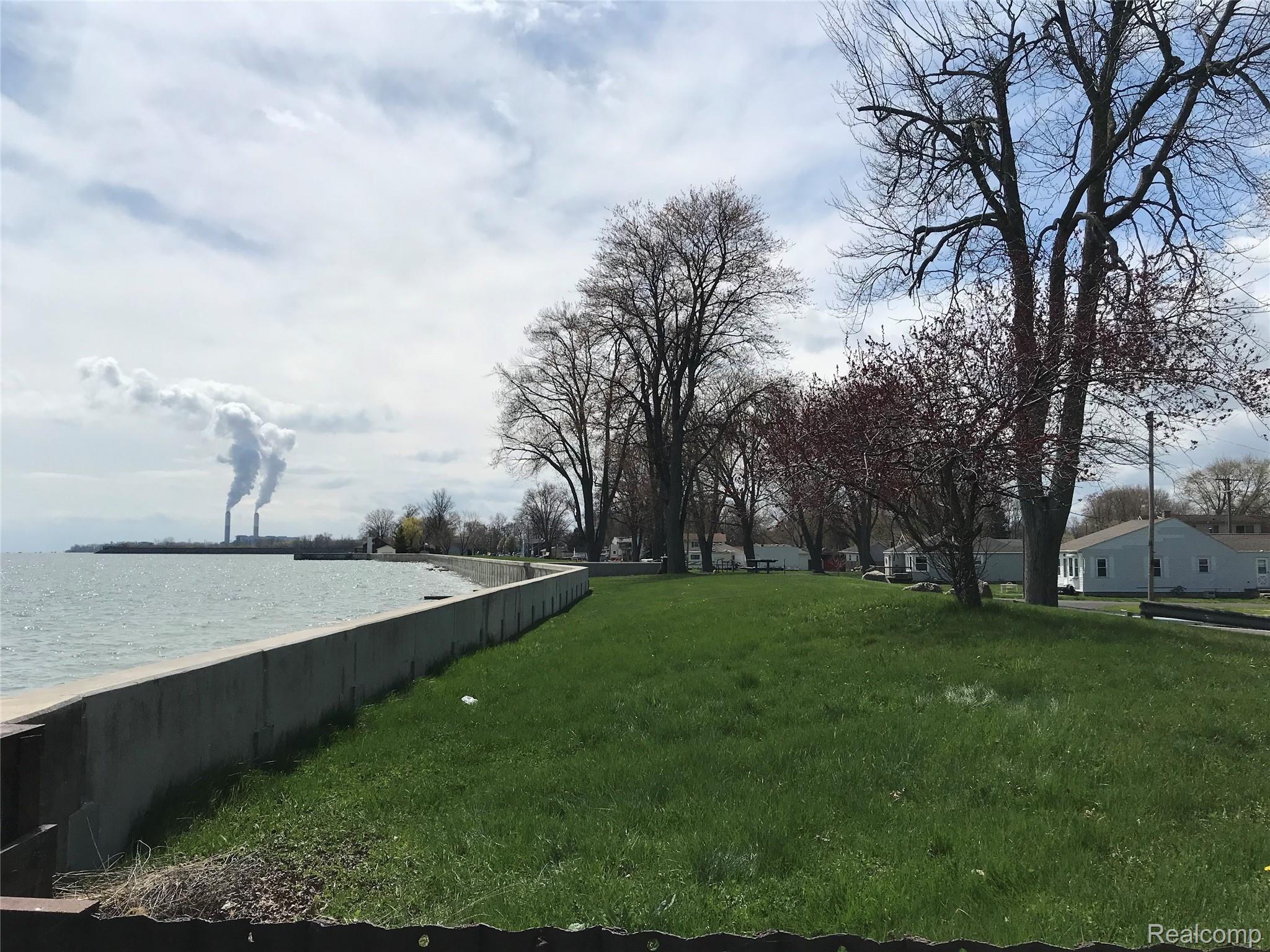00 Edgewater Frenchtown Township MI 48162