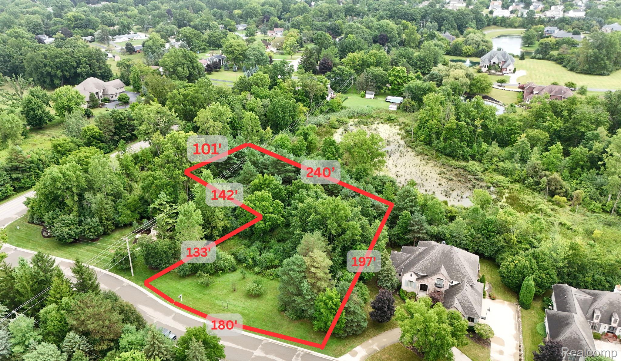 8285 Grovemont Court Grand Blanc City MI 48439
