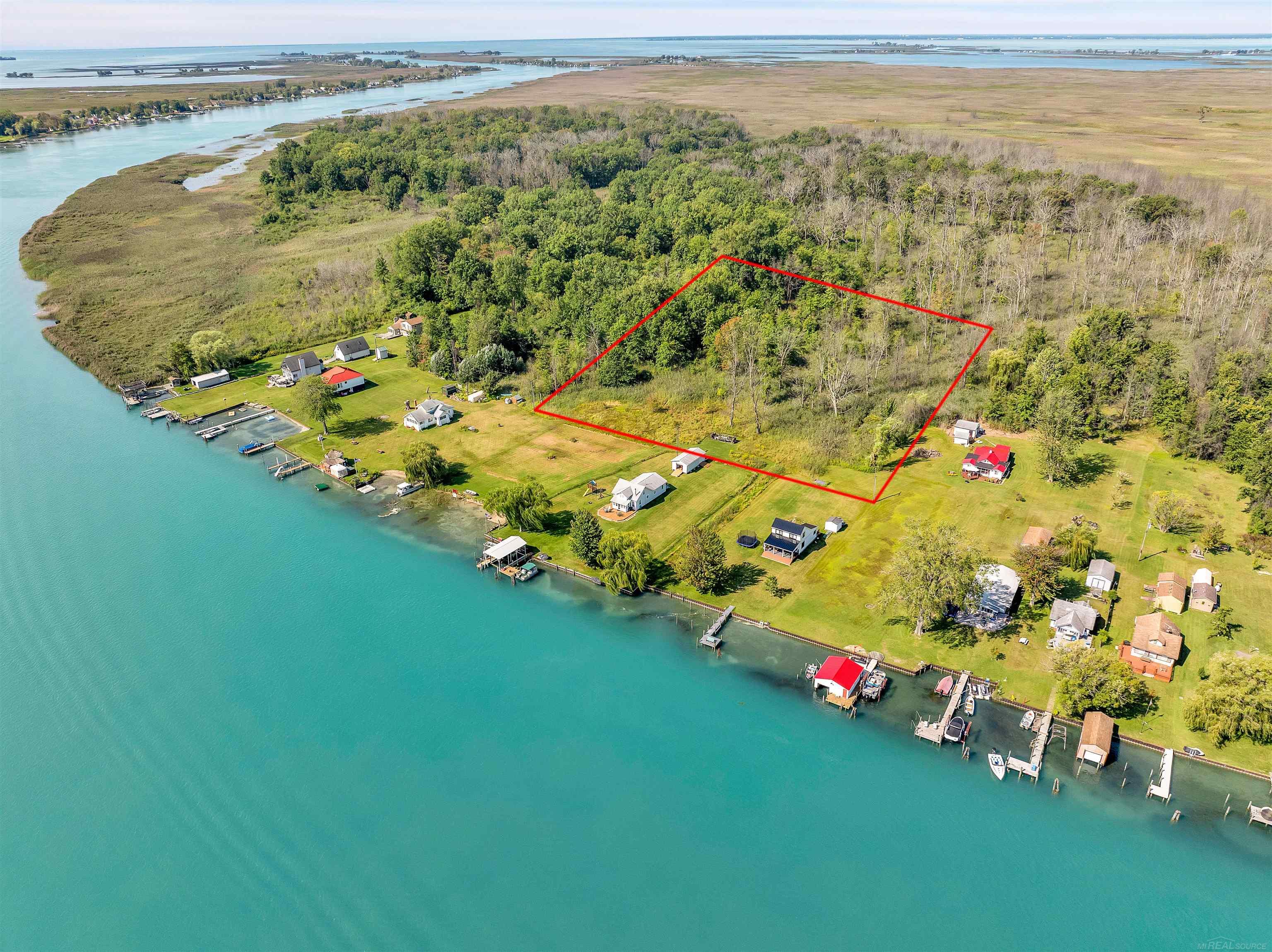 00 Dickinson Island Algonac City MI 48001