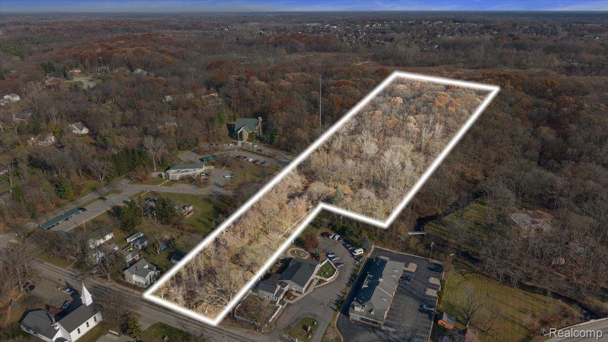 00 Collins Oakland Charter Township MI 48306