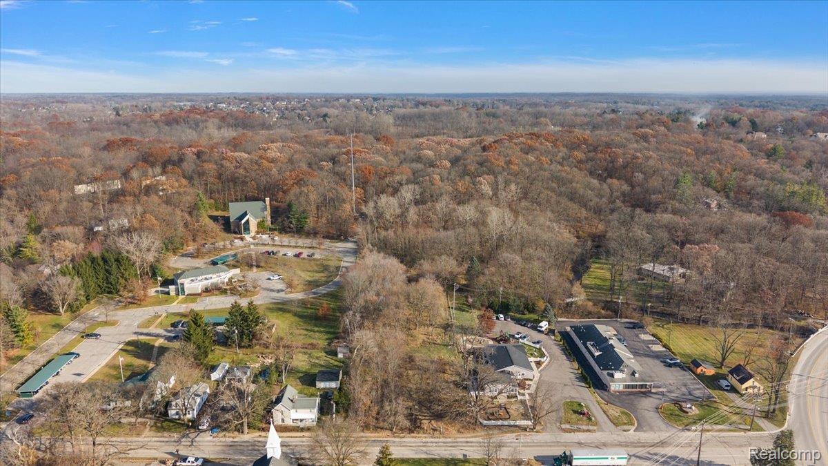 00 Collins Oakland Charter Township MI 48306