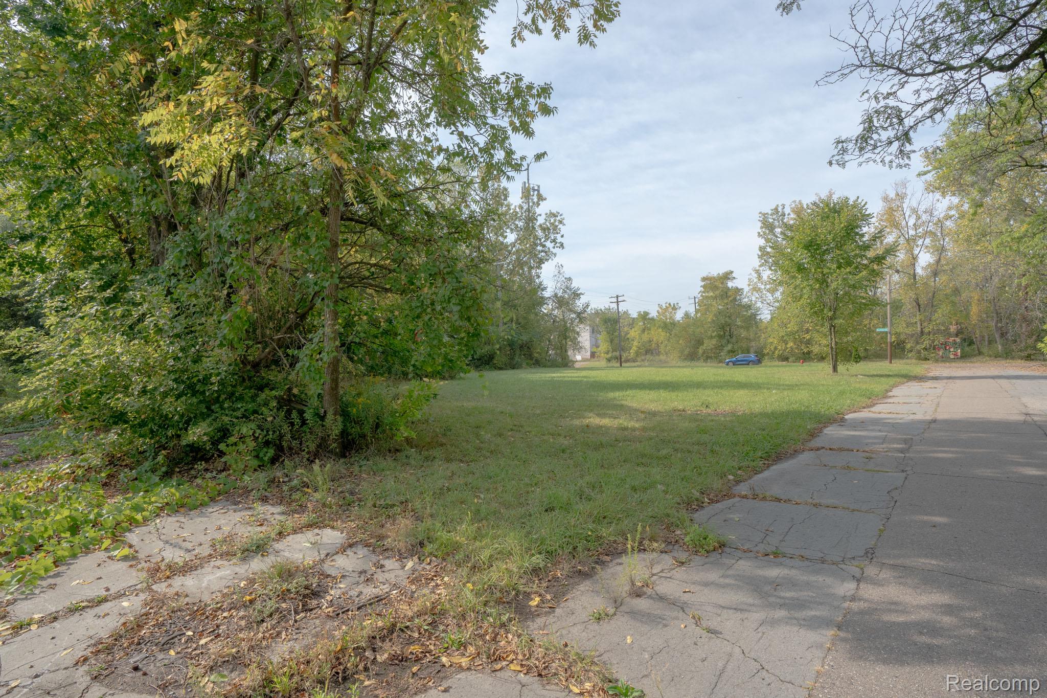 2651 W Forest Avenue Detroit City MI 48208