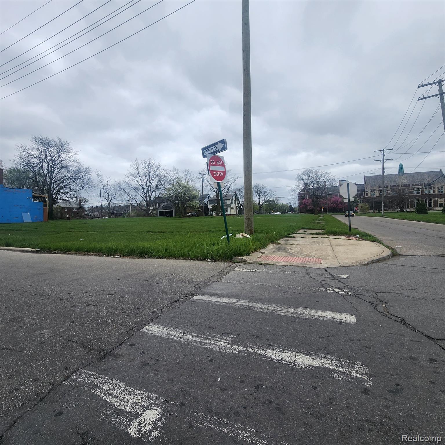 2363 Elmhurst Street Detroit City MI 48206