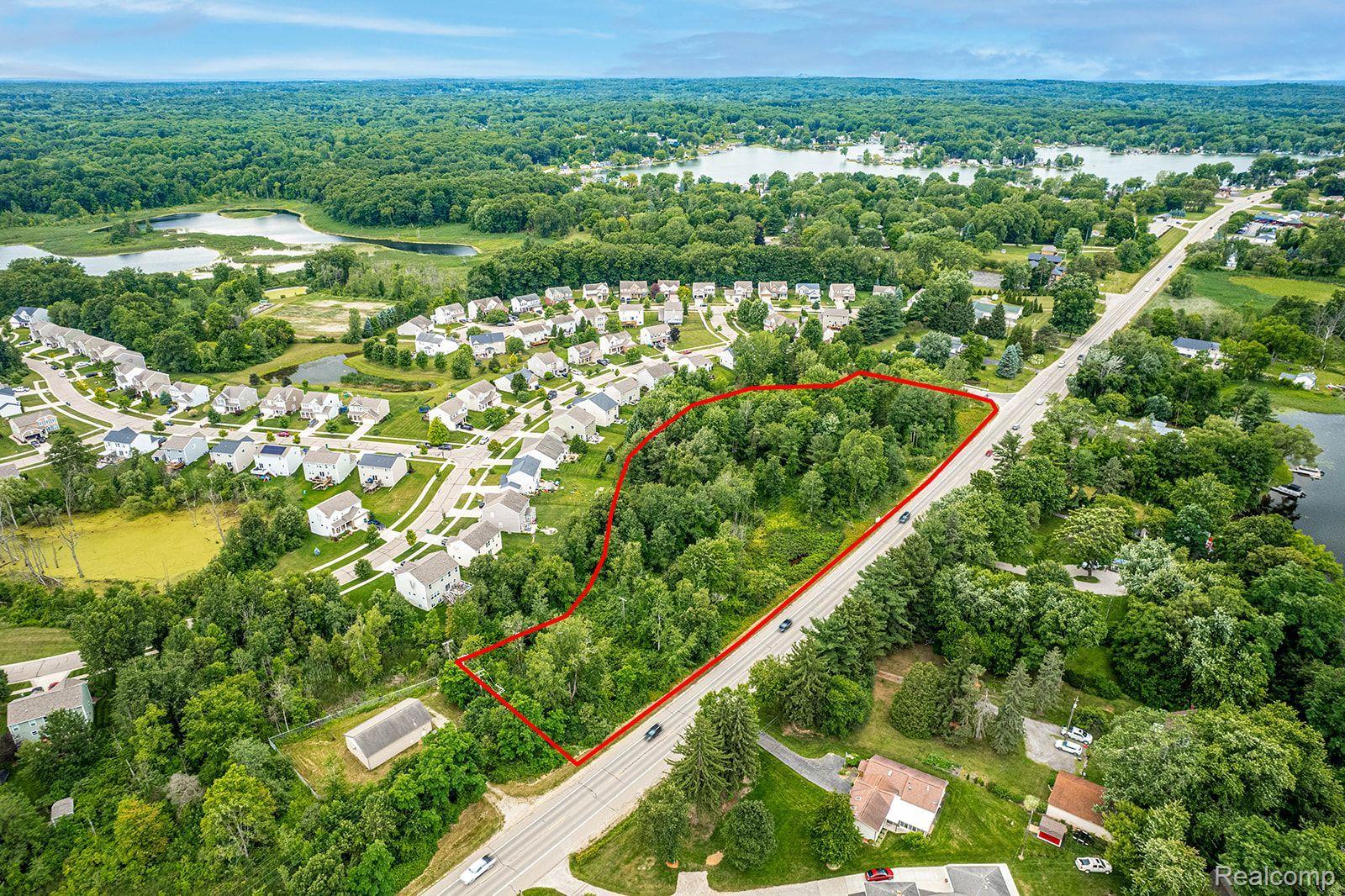 2436 Ortonville Road Brandon Charter Township MI 48462