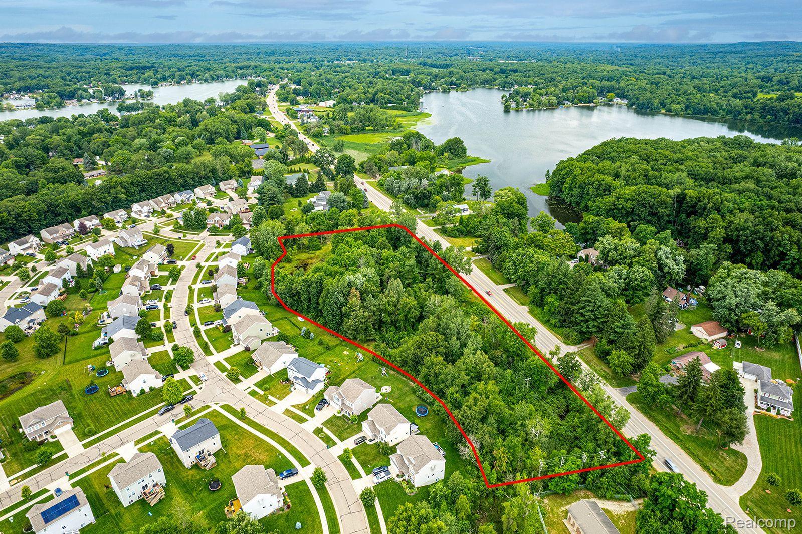 2436 Ortonville Road Brandon Charter Township MI 48462