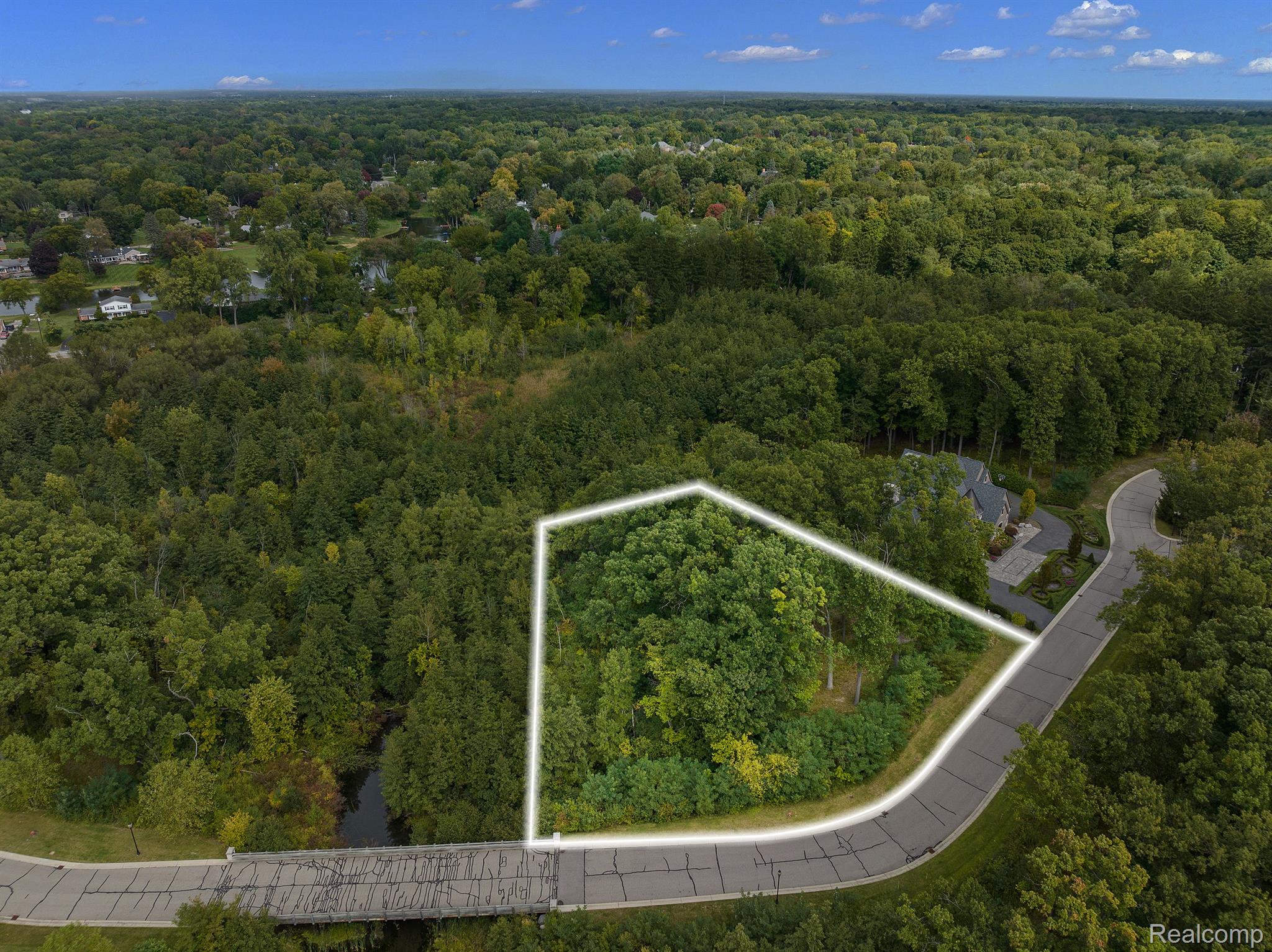 155 Bridgeview Drive Bloomfield Hills City MI 48304