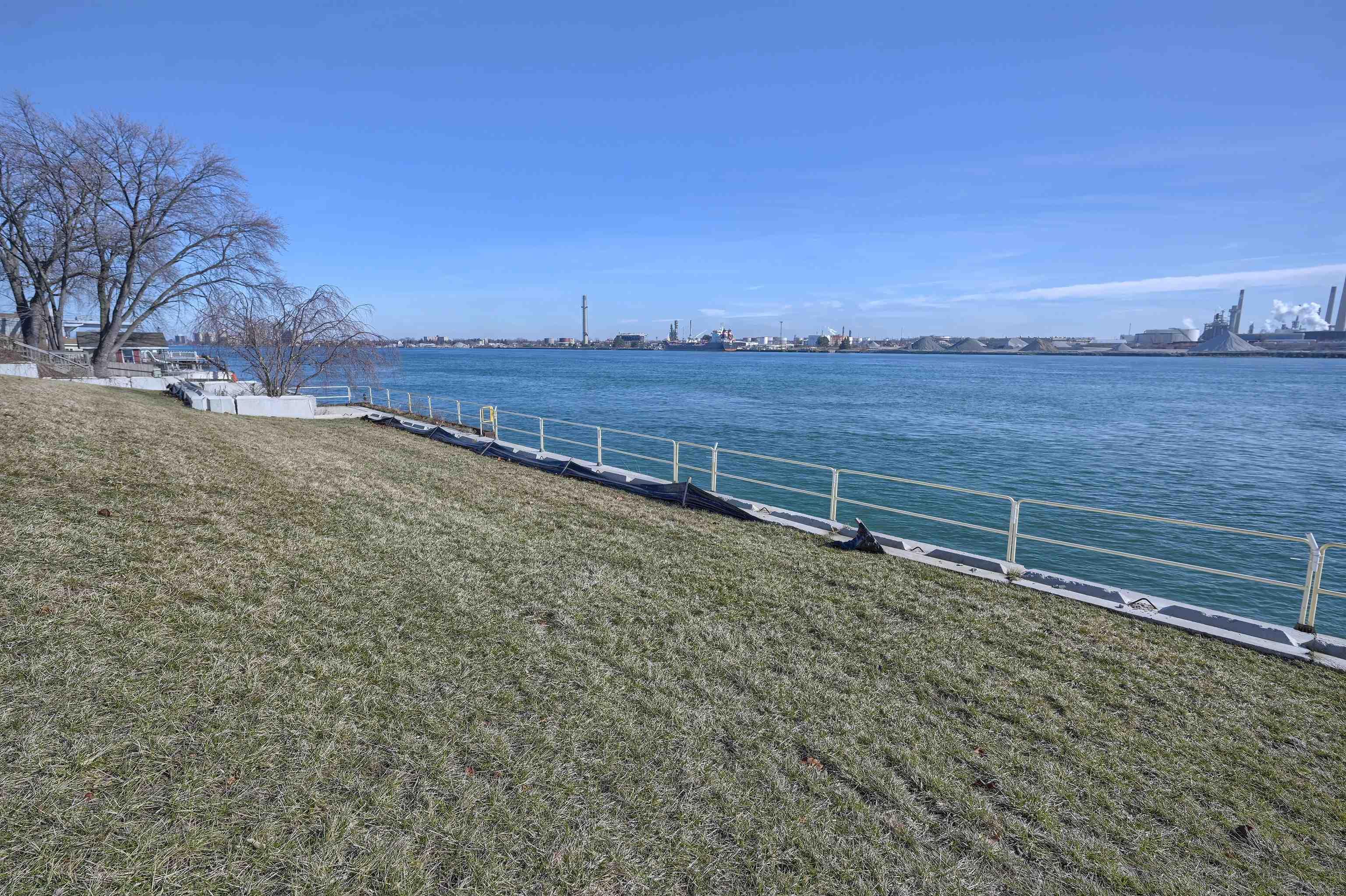 2444 Military Street Port Huron City MI 48060
