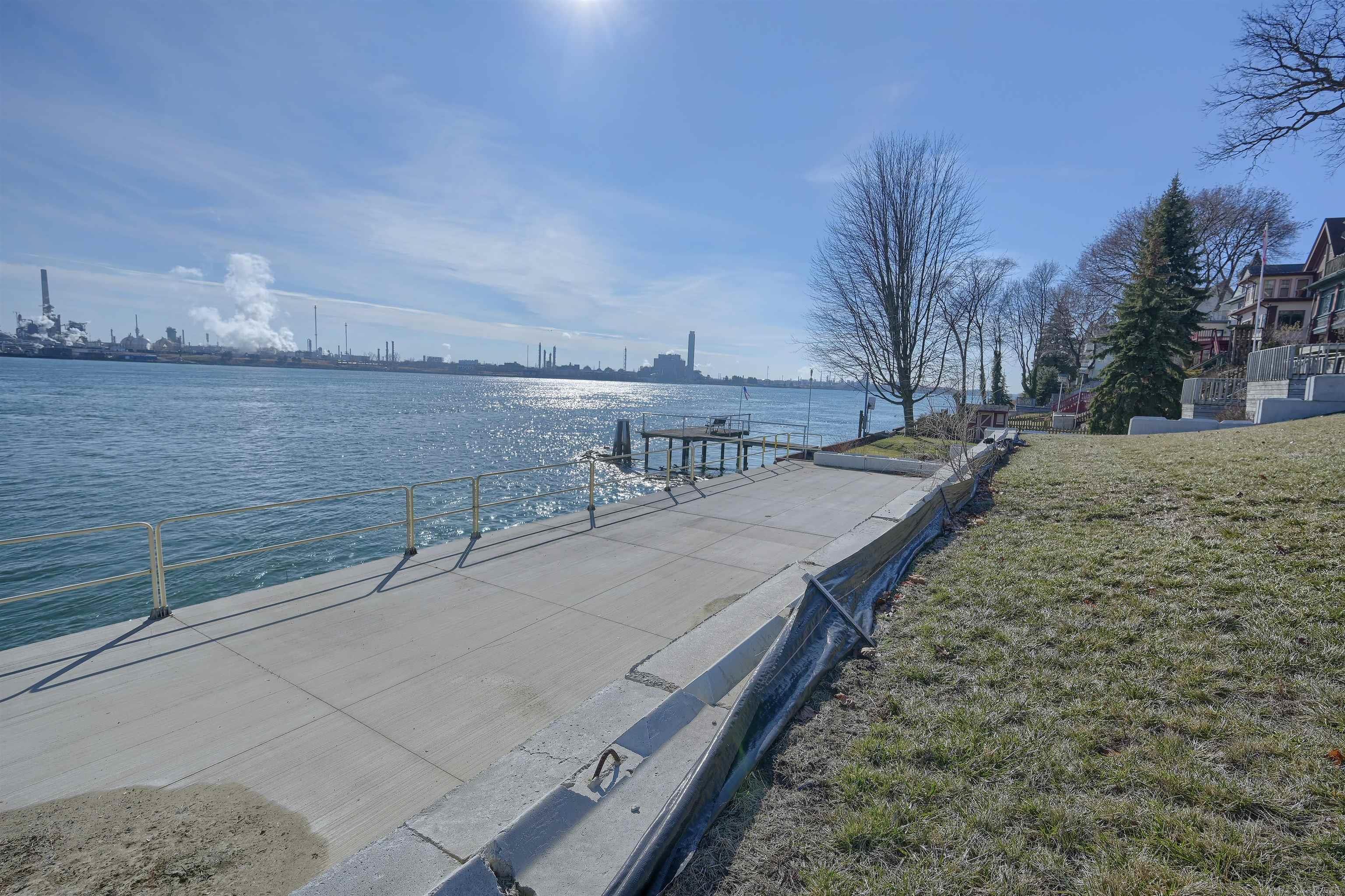2444 Military Street Port Huron City MI 48060