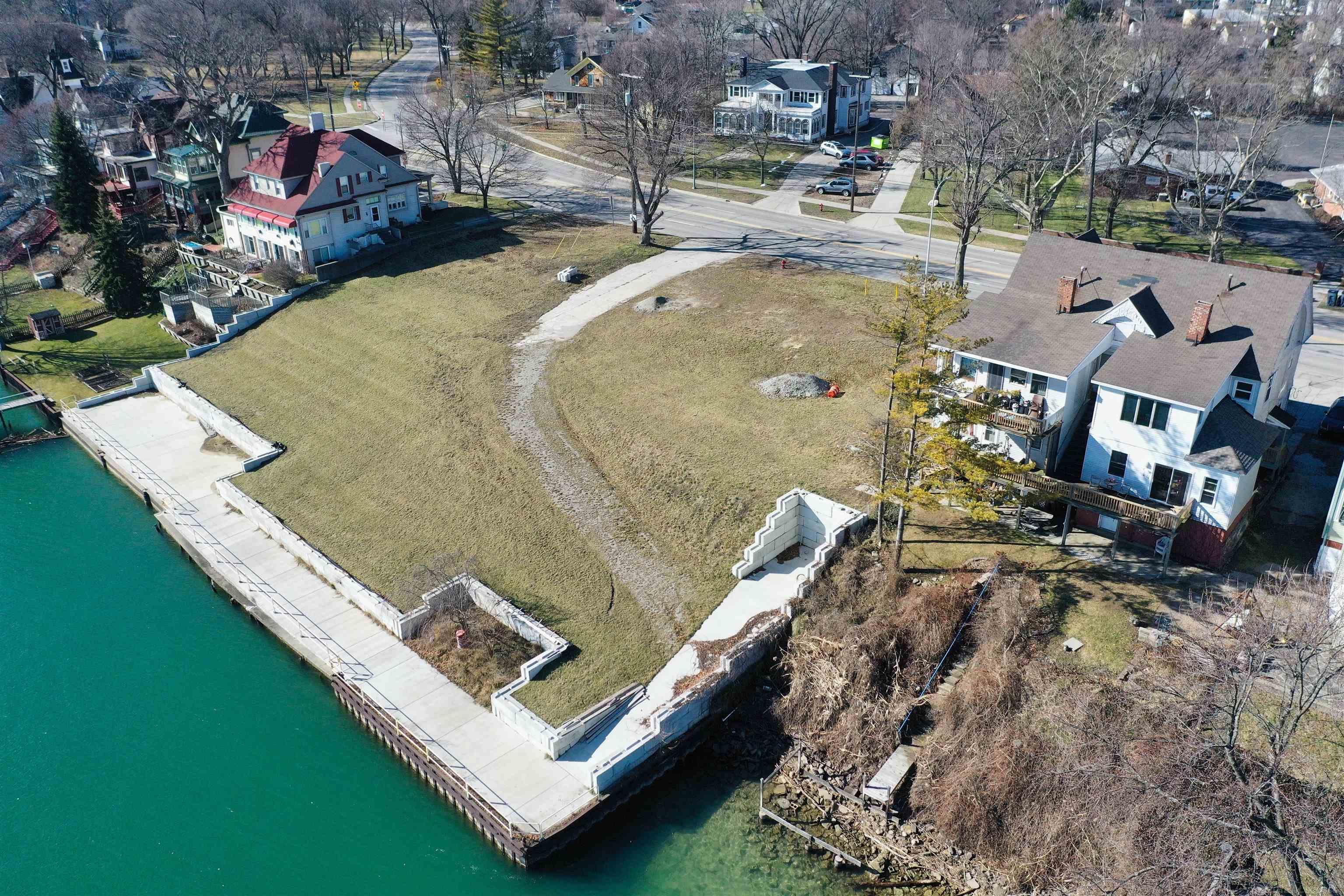 2444 Military Street Port Huron City MI 48060