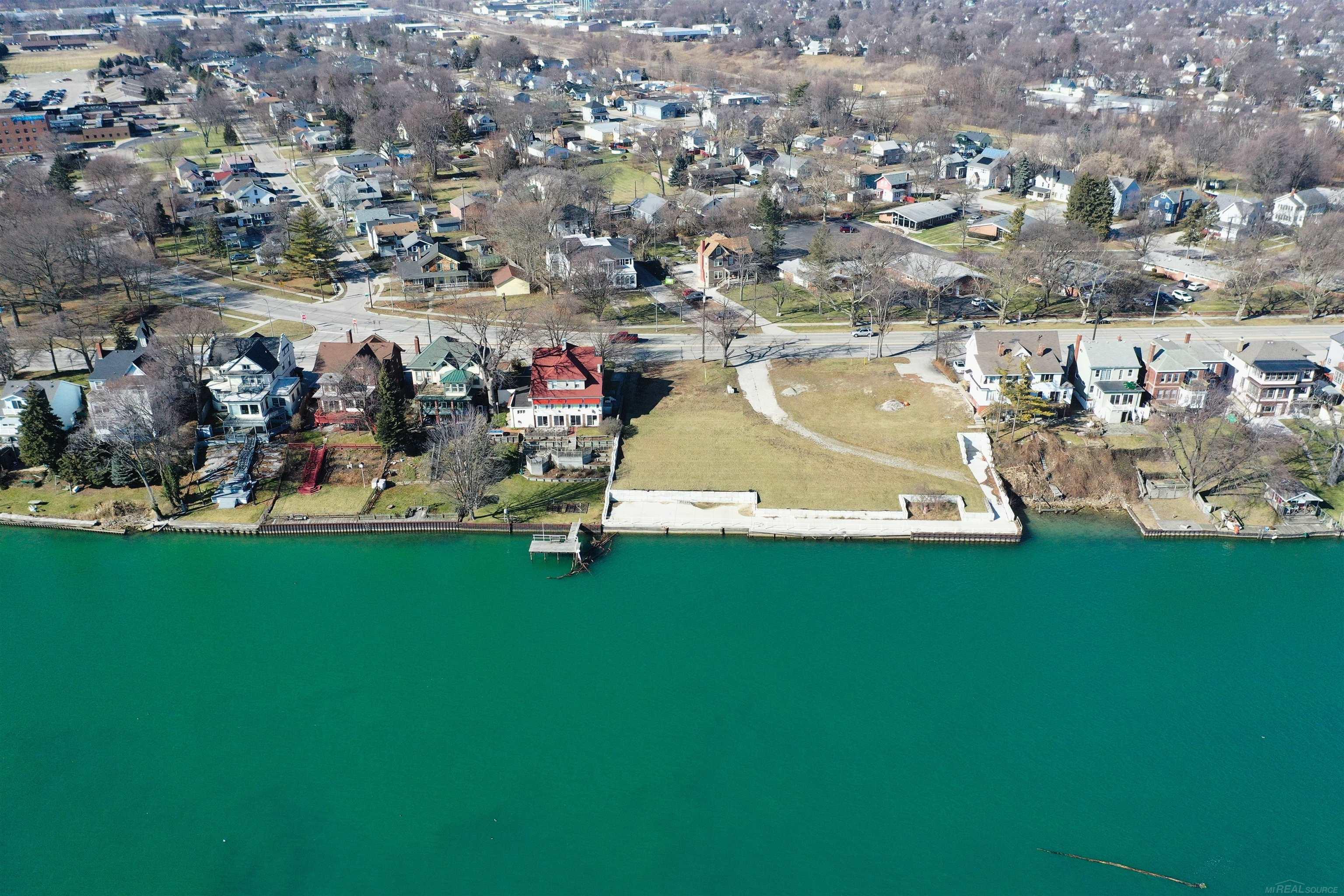 2444 Military Street Port Huron City MI 48060