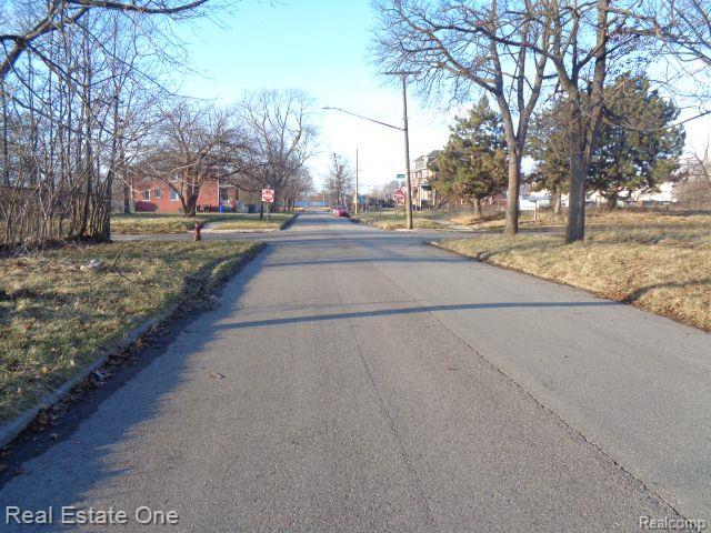 2007 Bryant Street Detroit City MI 48208