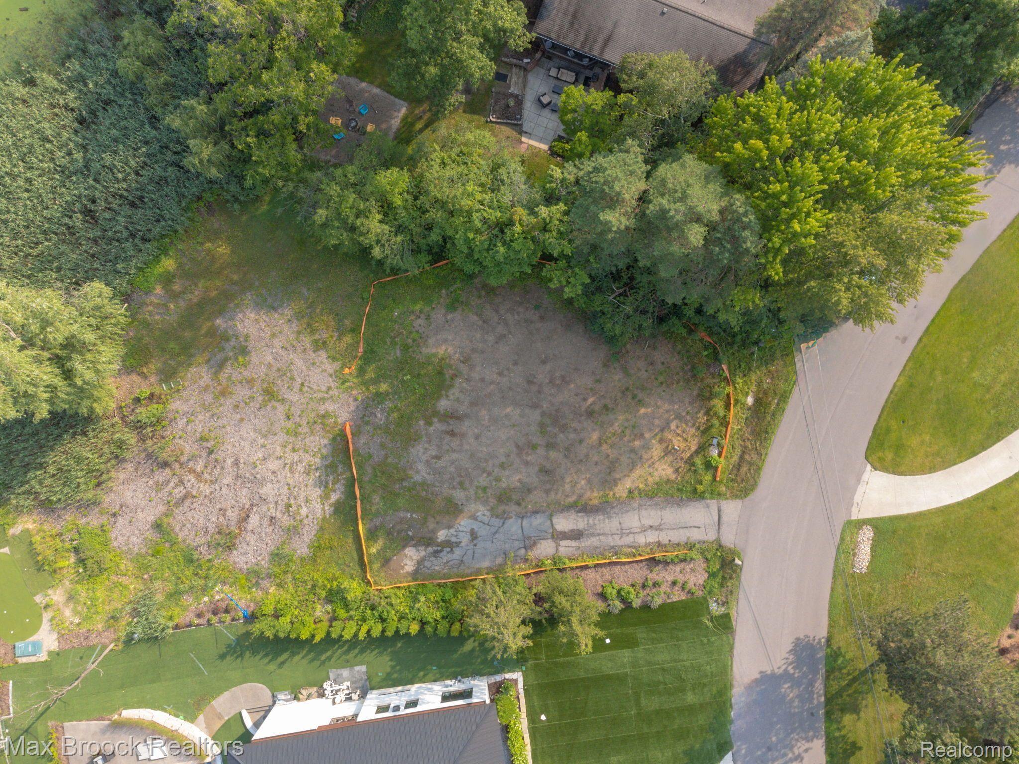 4053 Harbor Vista Drive Orchard Lake Village City MI 48323