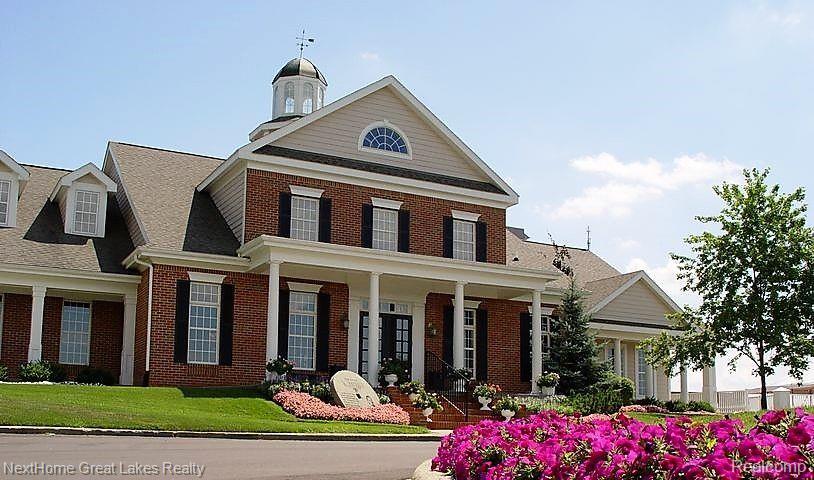 75 Westwood Drive Grand Blanc City MI 48439