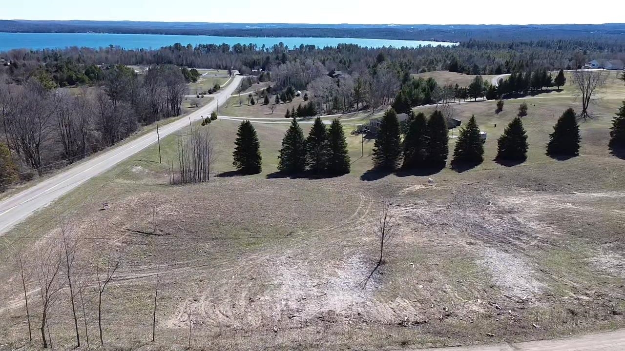 00 Palaestrum Road Whitewater Township MI 49690