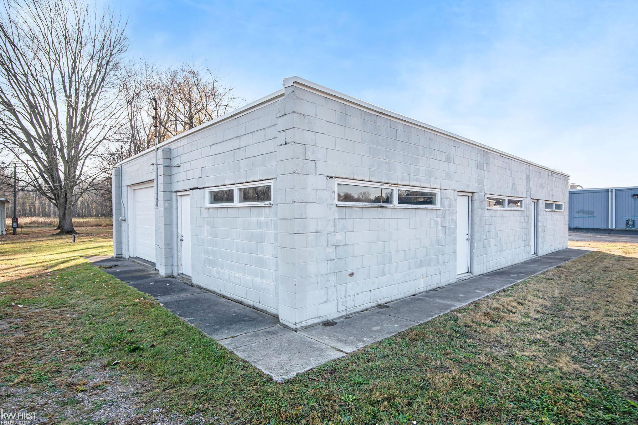 1128 N Saginaw Road Vernon Township MI 48429