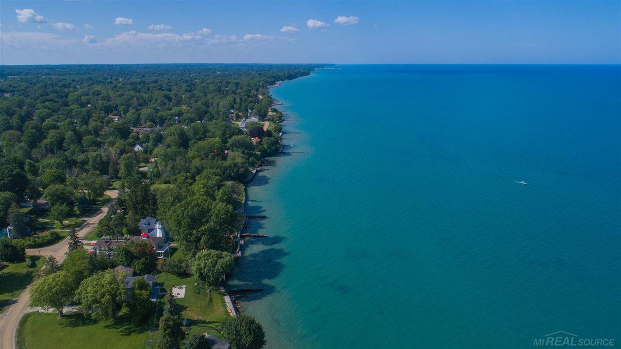 7494 Lakeview Worth Township MI 48450