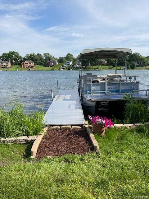 3053 Mccormick Drive Waterford Charter Township MI 48328