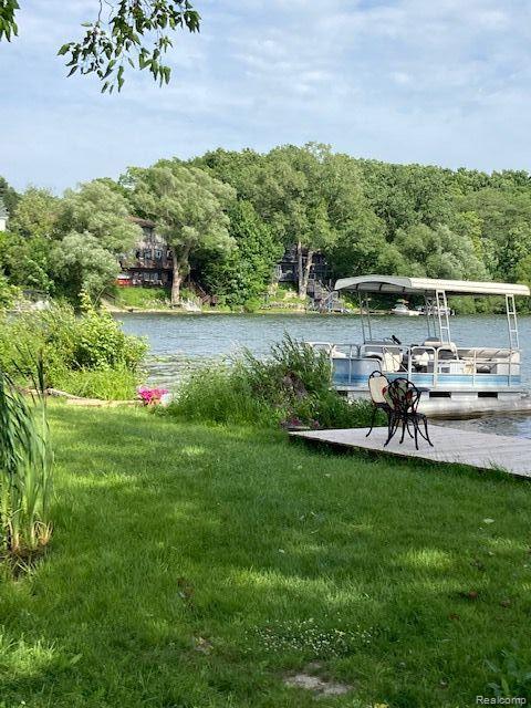 3053 Mccormick Drive Waterford Charter Township MI 48328
