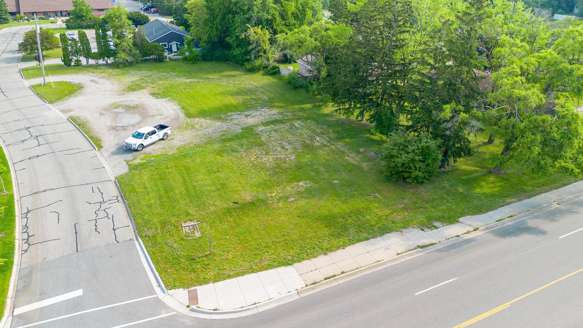 915 E Broomfield Road Mt. Pleasant City MI 48858