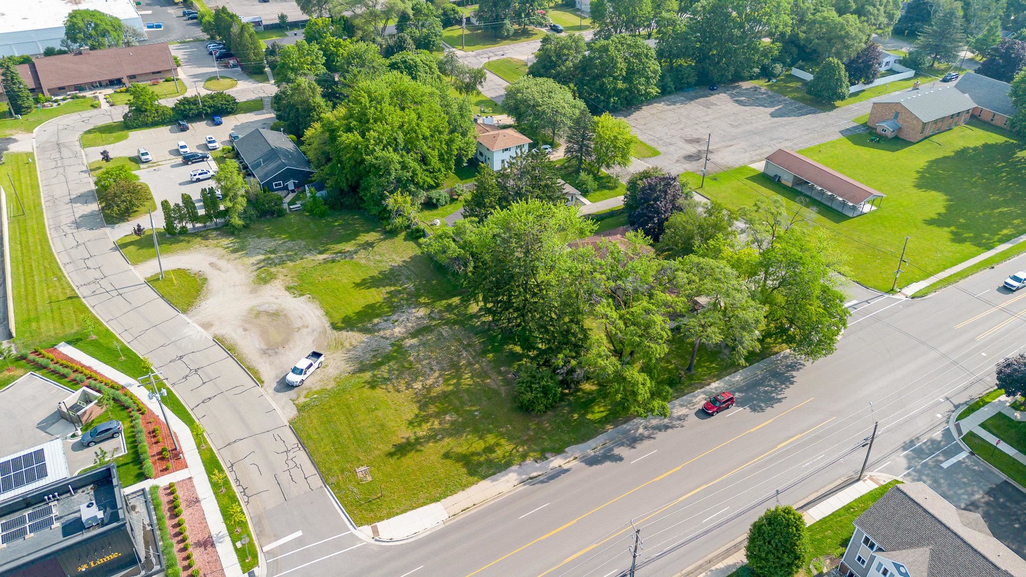 915 E Broomfield Road Mt. Pleasant City MI 48858