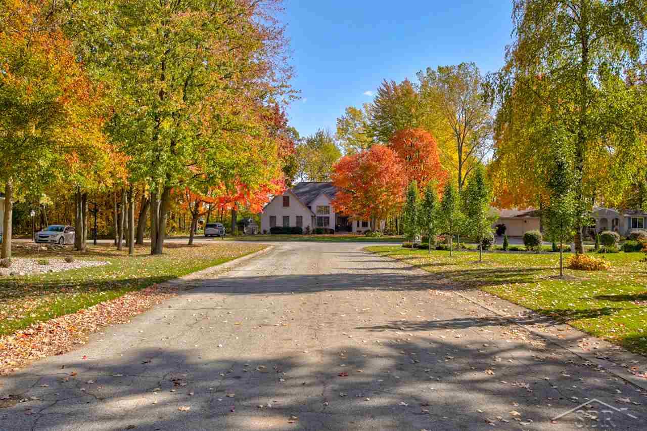 70 Bunny Trail Saginaw Charter Township MI 48638