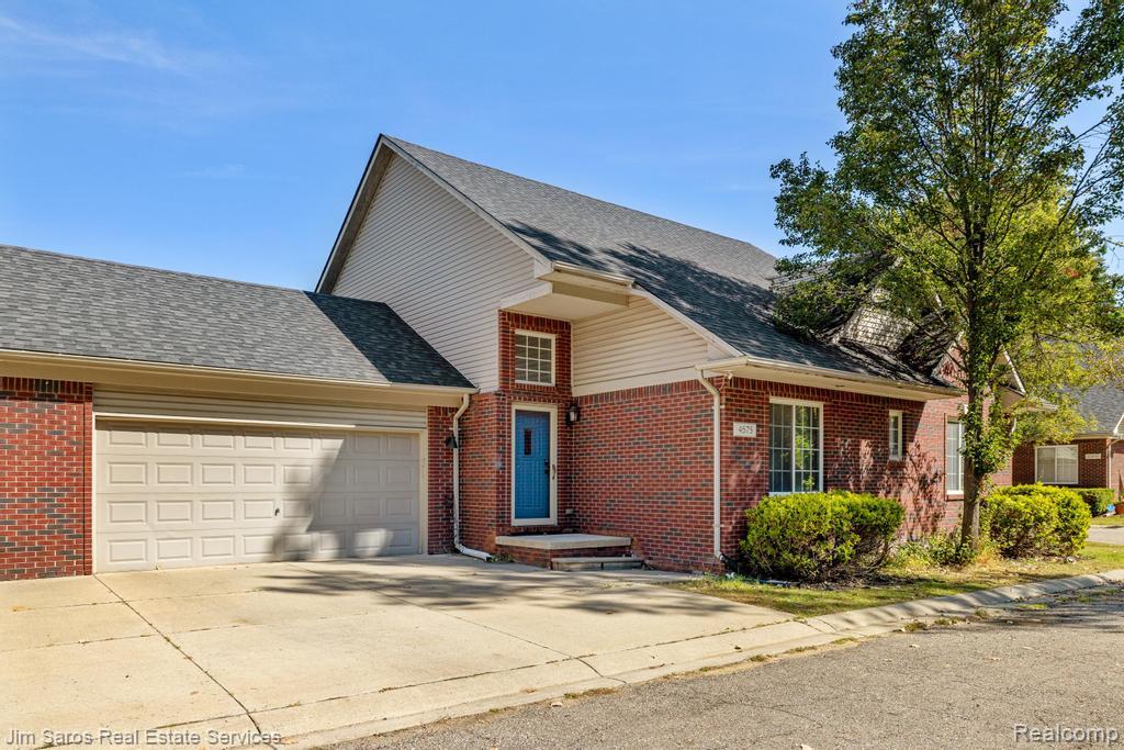 4580 Hampton Warren City MI 48092