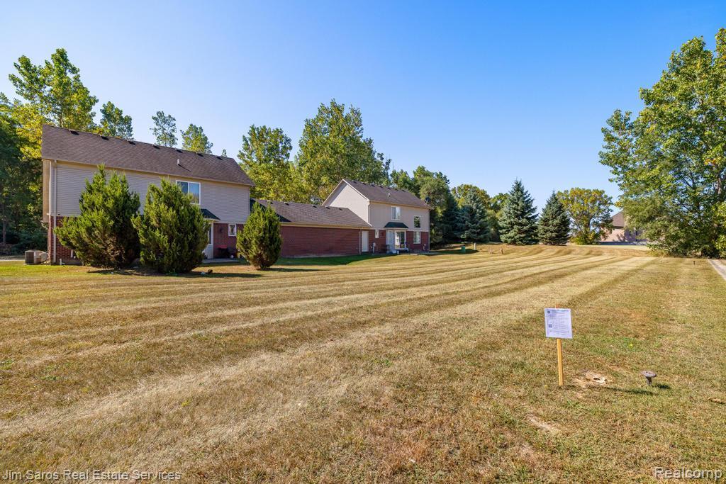 4580 Hampton Warren City MI 48092