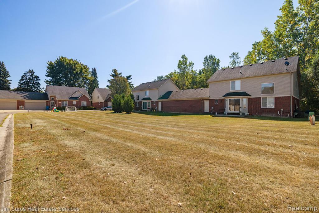 4580 Hampton Warren City MI 48092