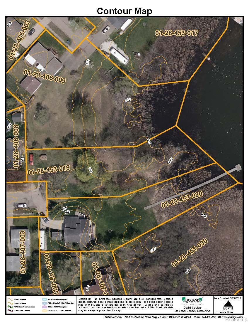 Ville Delphine Drive Holly Village MI 48442