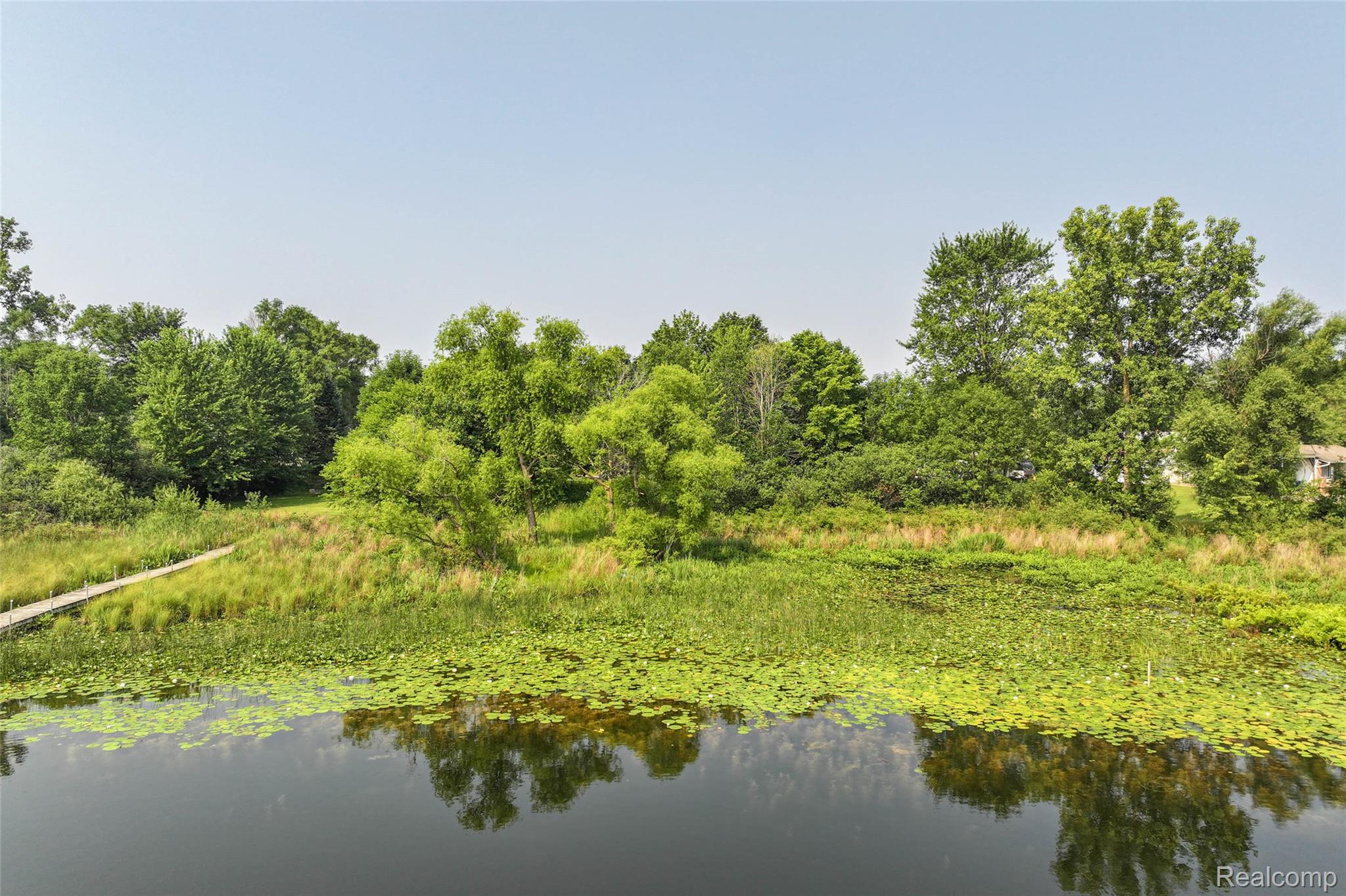 Ville Delphine Drive Holly Village MI 48442